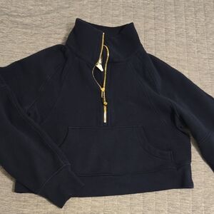 EUC Lululemon Funnel Neck Scuba